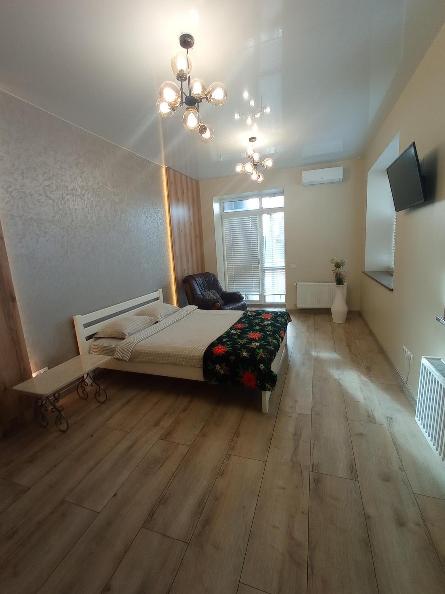 Vip Apartment У Центрі Міста, Новобуджк Театральний,Дуже Простора Rivne Luaran gambar